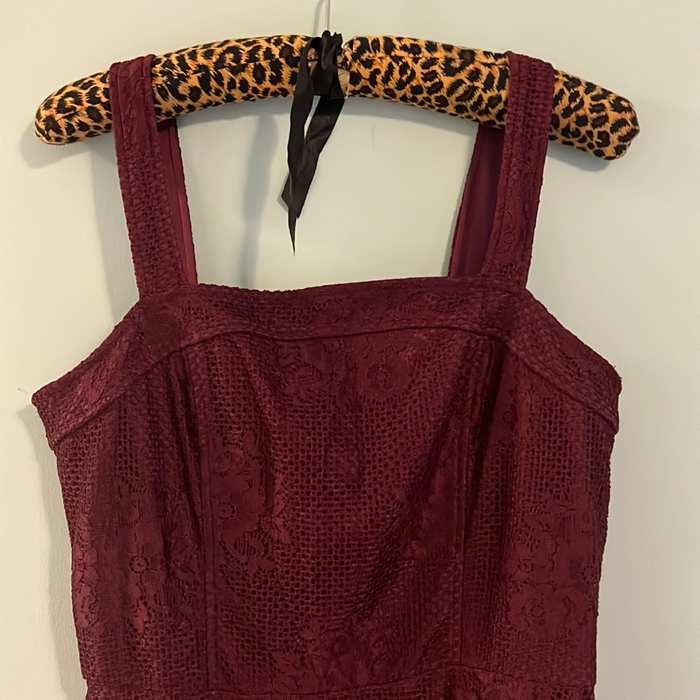 Maroon/burgundy XL woman’s sleeveless dress
